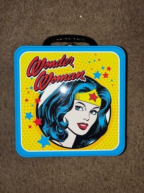 Wonder Woman Vintage Style Tin Lunchbox - Bright Blue & Yellow